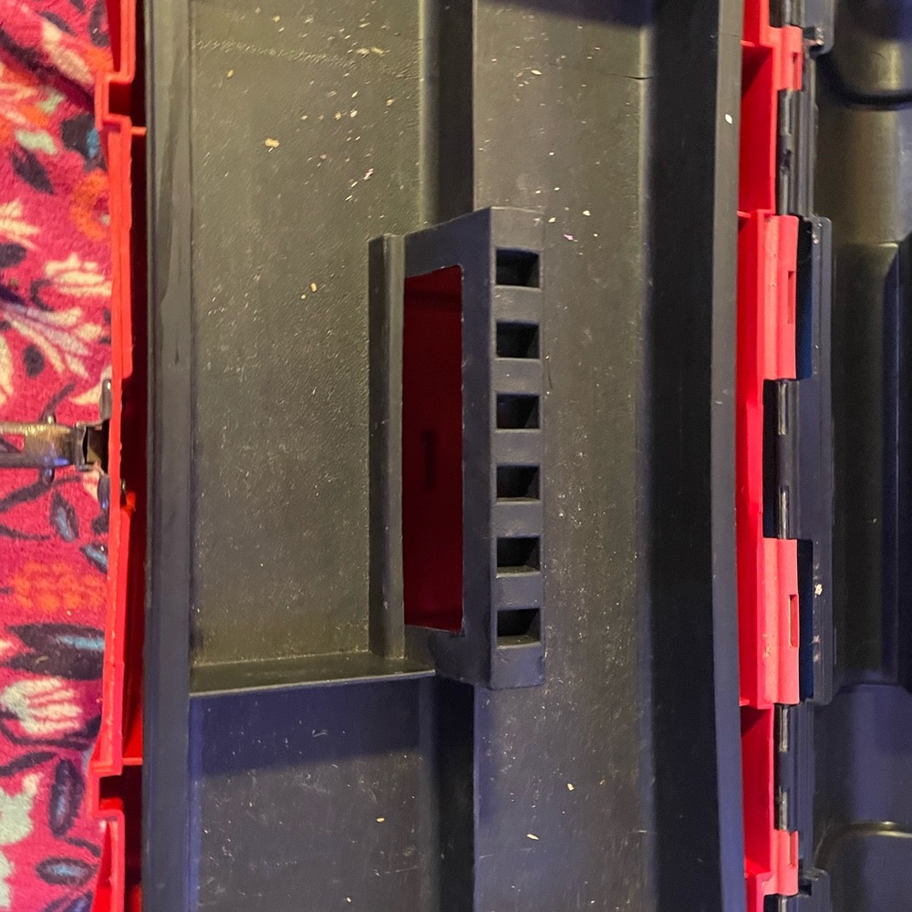 Toolbox - Picture 3 of 4